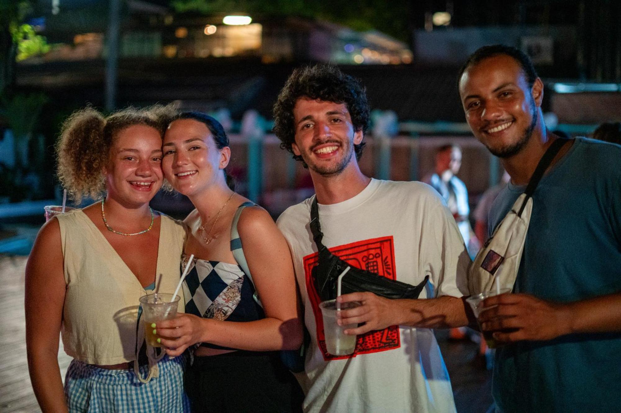 Base Party Hostel Ao Nang Dış mekan fotoğraf